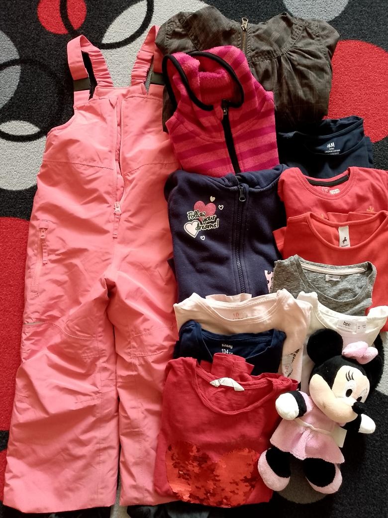 Balík oblečení holka 122-129 zima