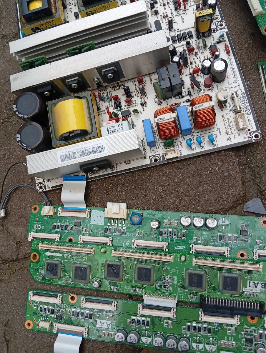 Plošné spoje LCD desky