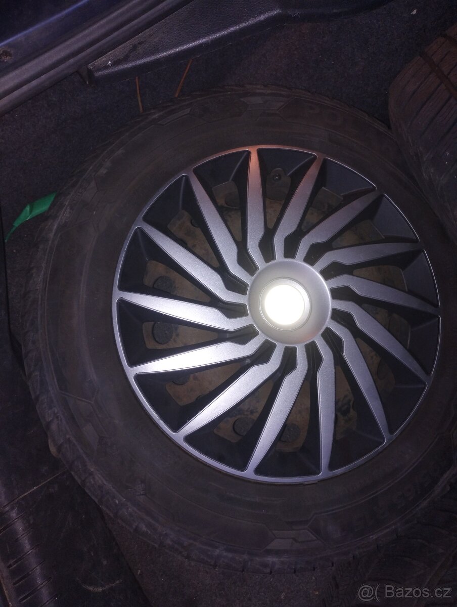 Zimní 195/65r15   4x100 Renault Megane 2