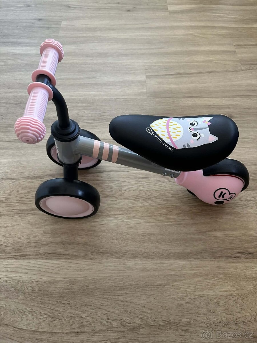 Dětské odrážedlo