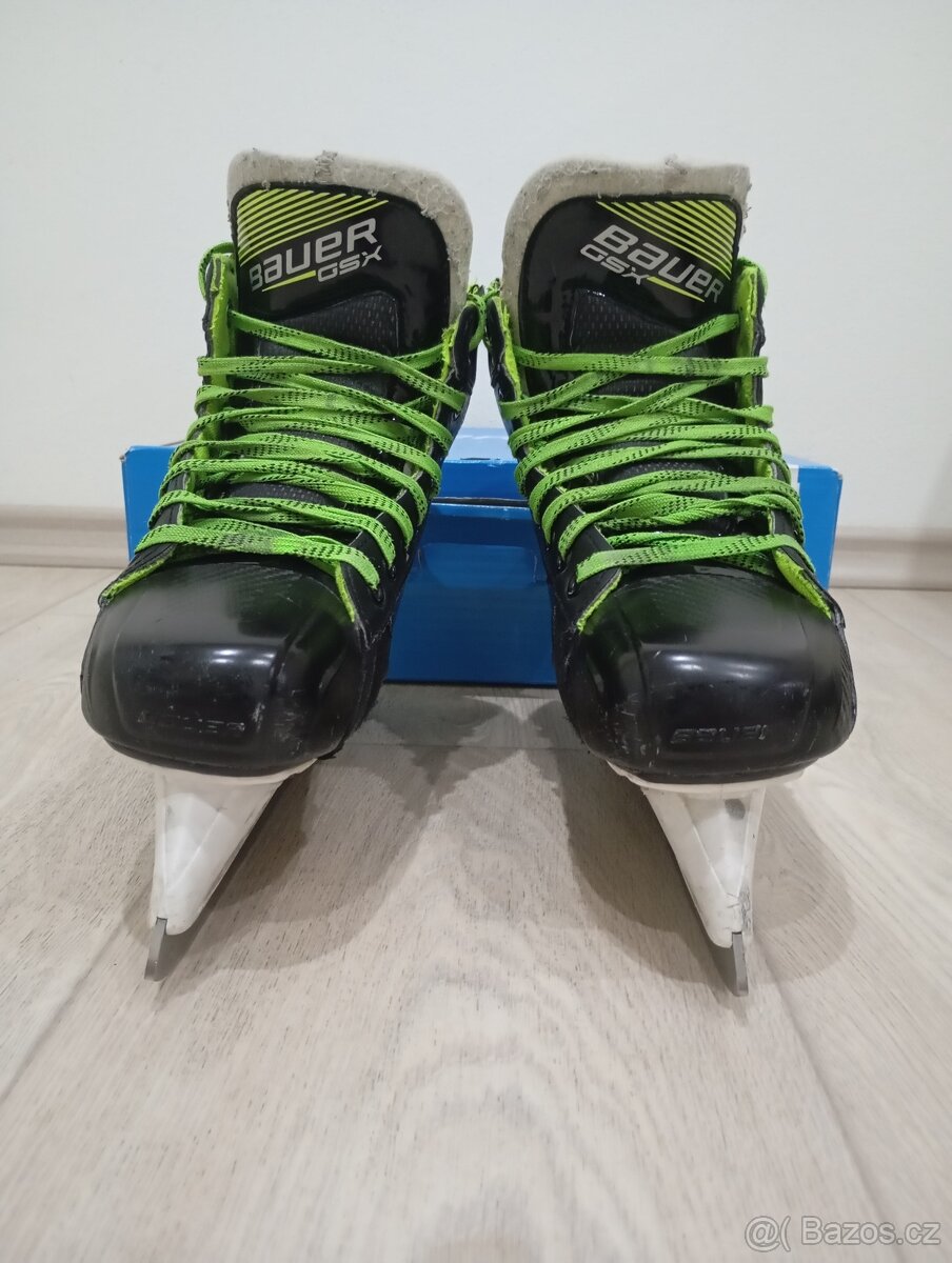 Brankářské brusle Bauer, vel. 4,5 D