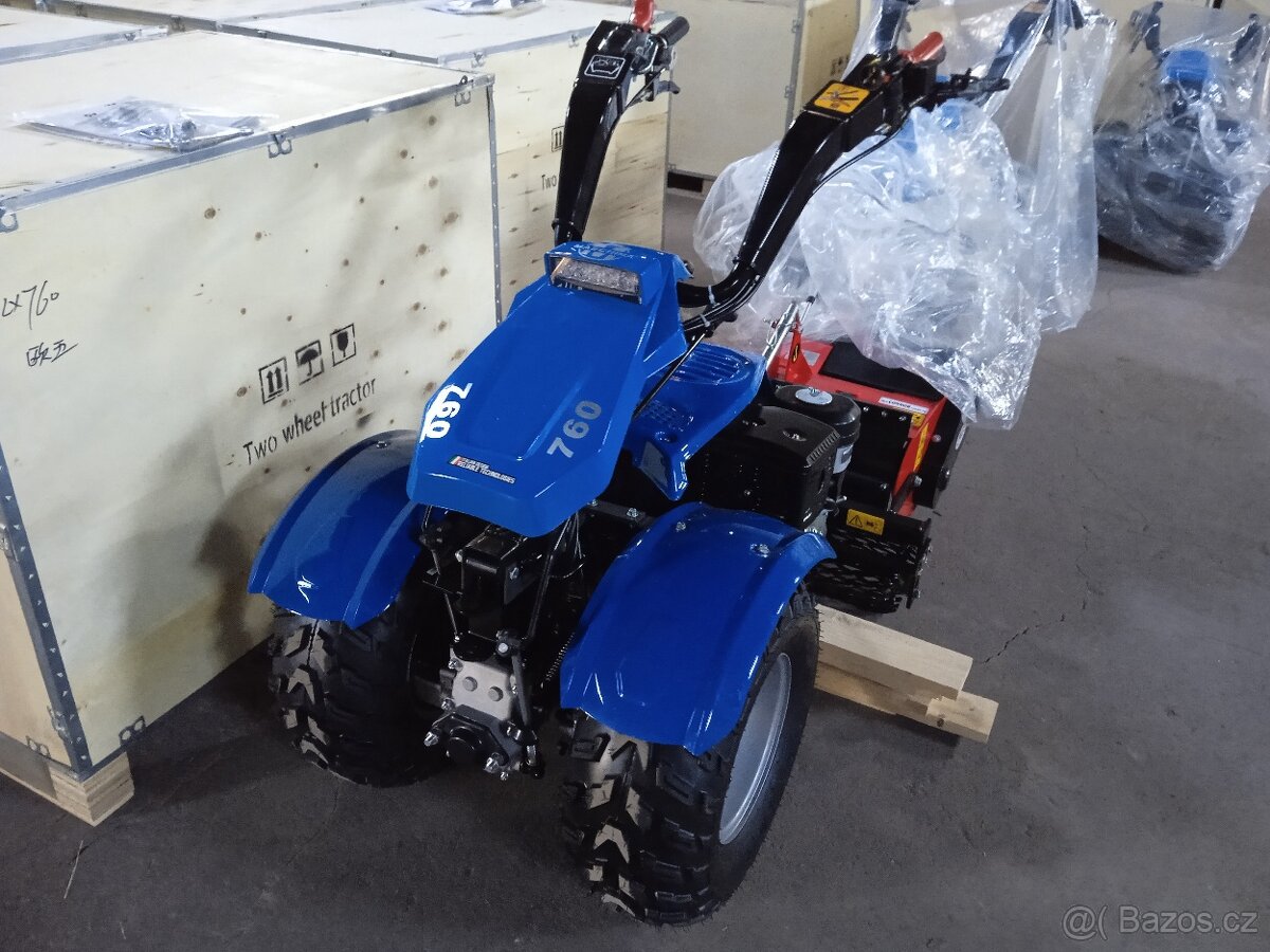 Prodám malotraktor, zakladač trávniku