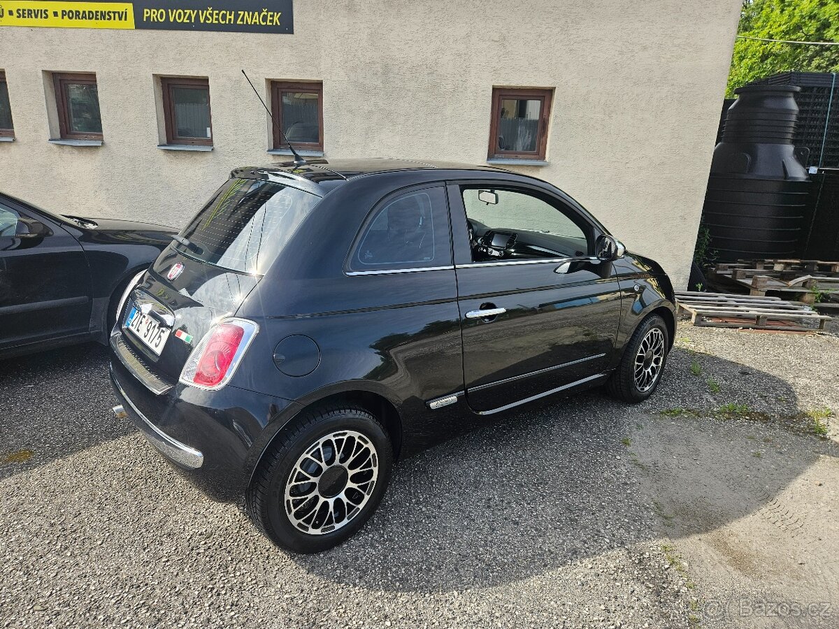 Fiat 500 1.2 ve 100 % stavu nutno vidět