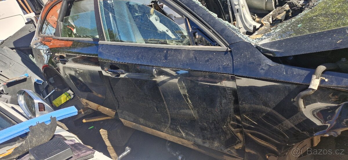 Leve prave predni zadni dvere audi A4 B8 8K LY9B