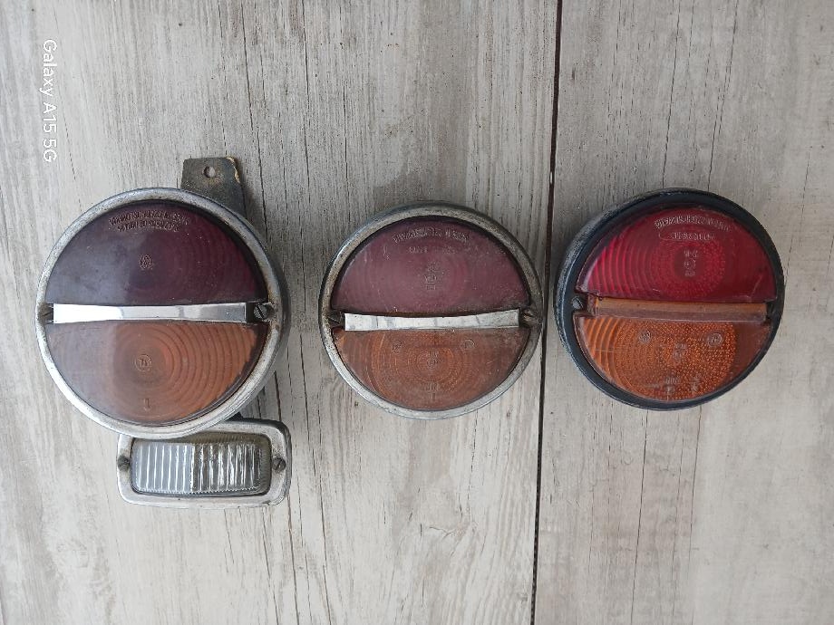 Zadní světla, couvačka