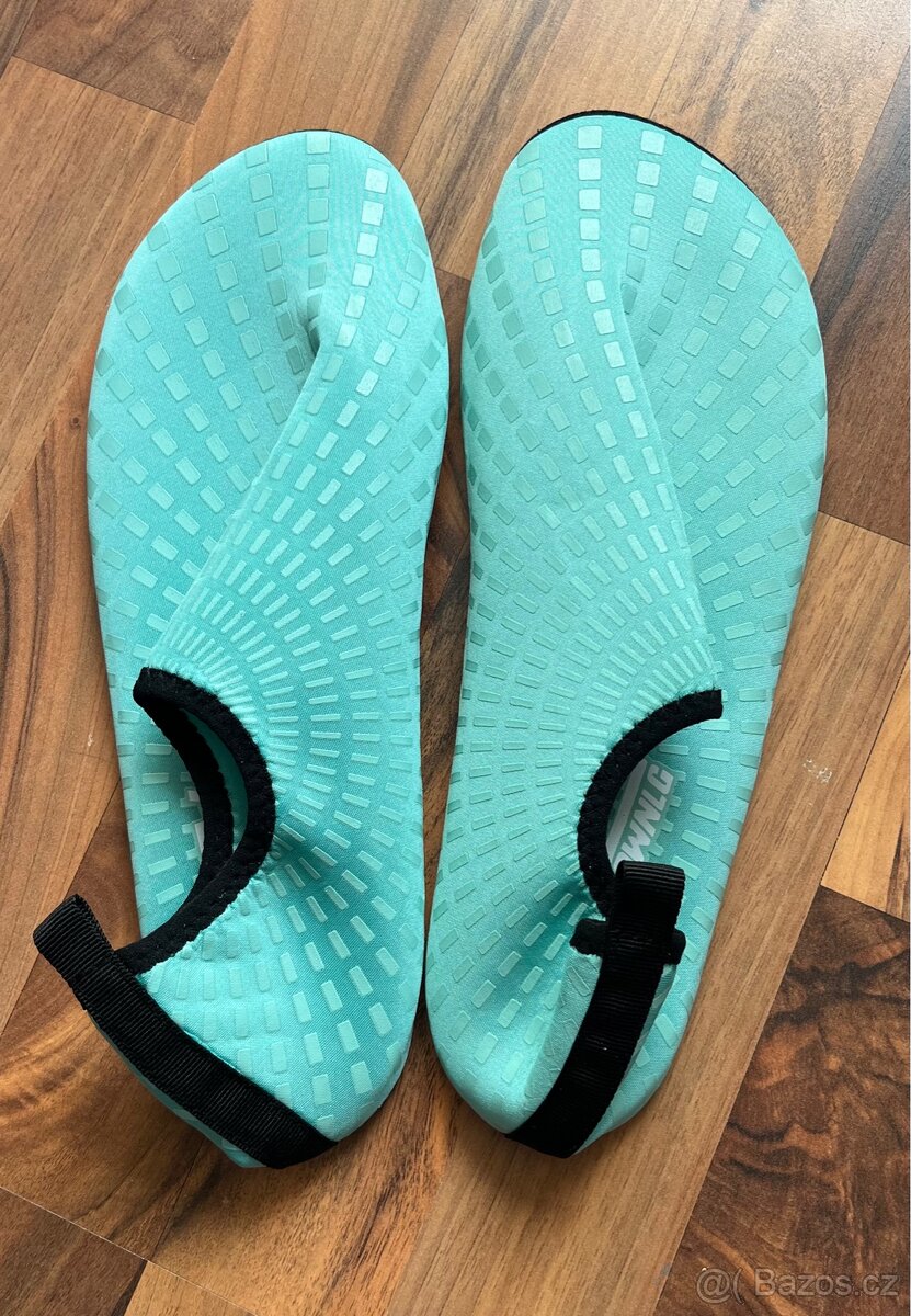 Rychleschnoucí boty do vody