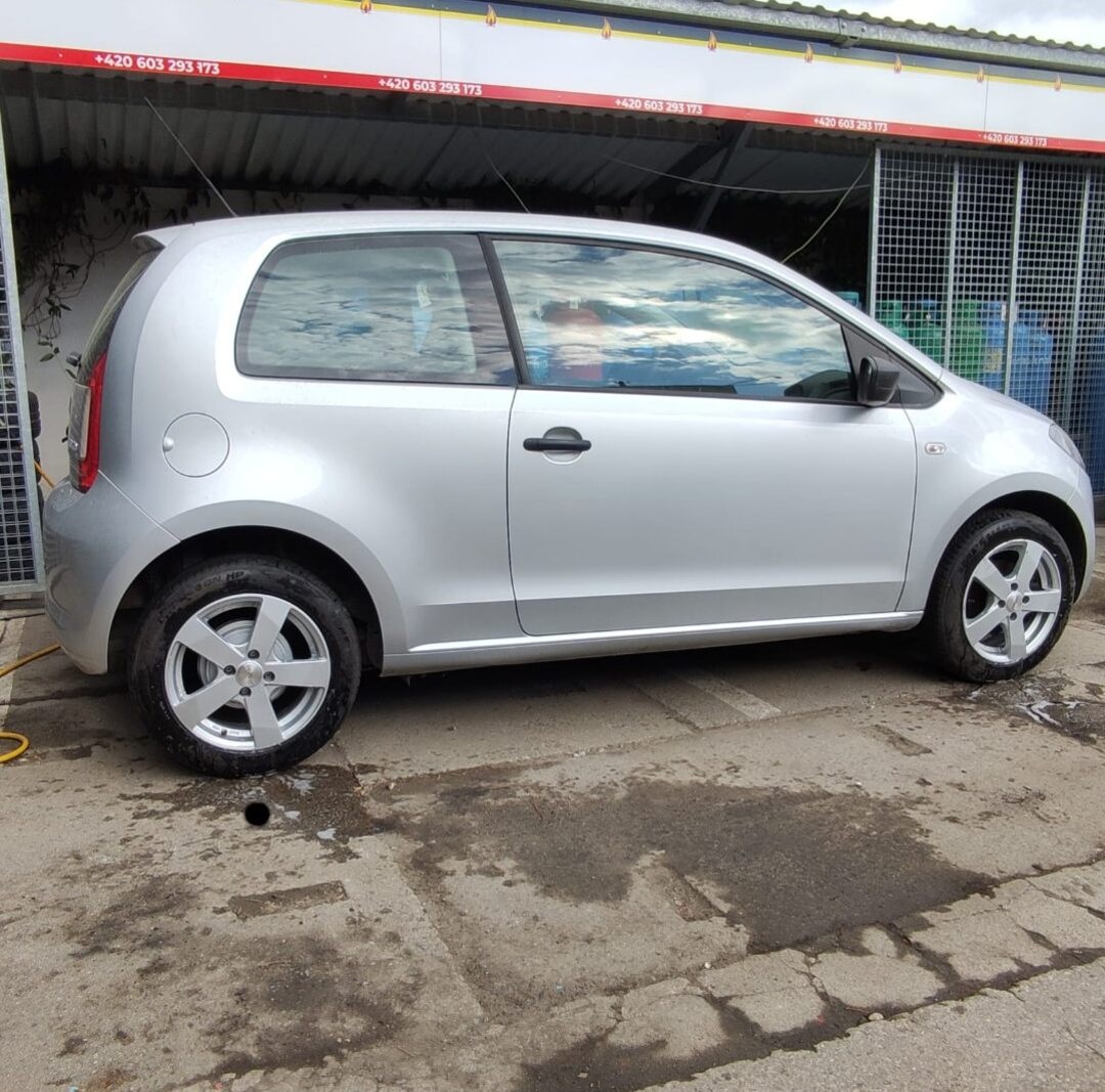 Škoda CitiGo Stříbrná