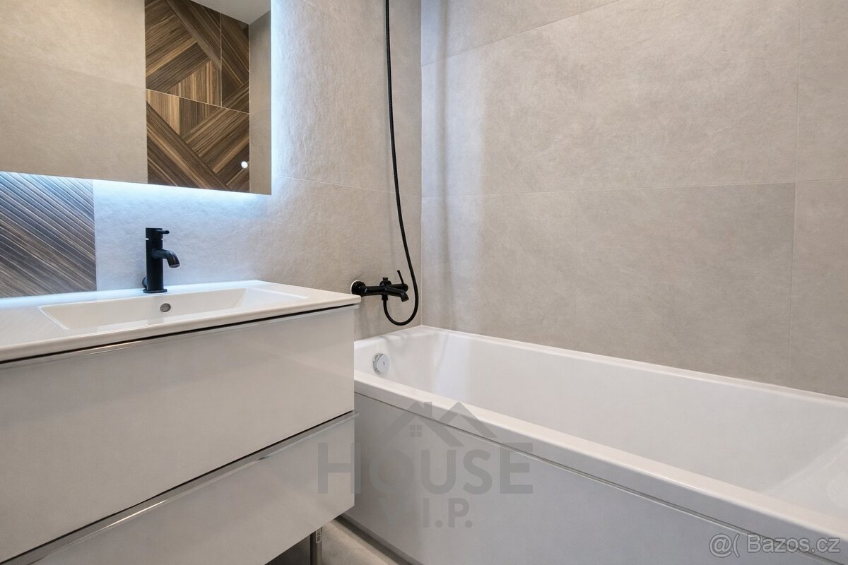Sale of apartment 3+1 68 m², Prague - Hlubočepy, ID no. 01540