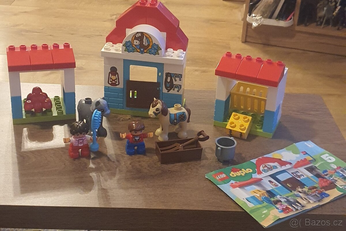 Lego duplo stáje