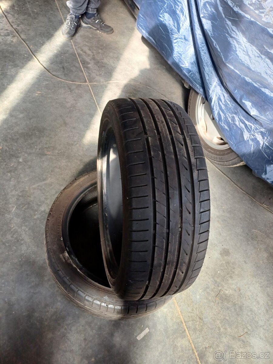 2 letní pneu 215/45 R18