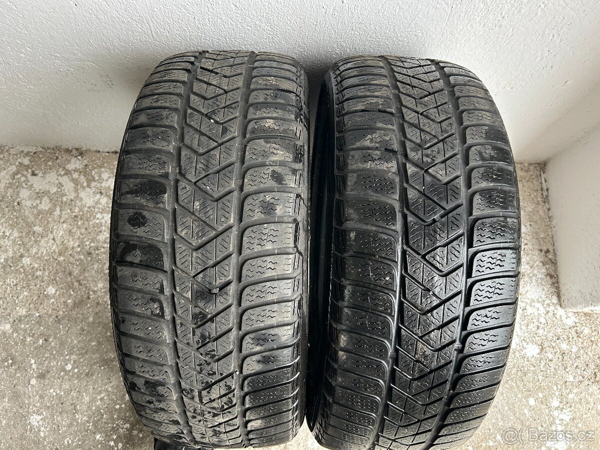 Zimní pneu 225/50/17 Pirelli
