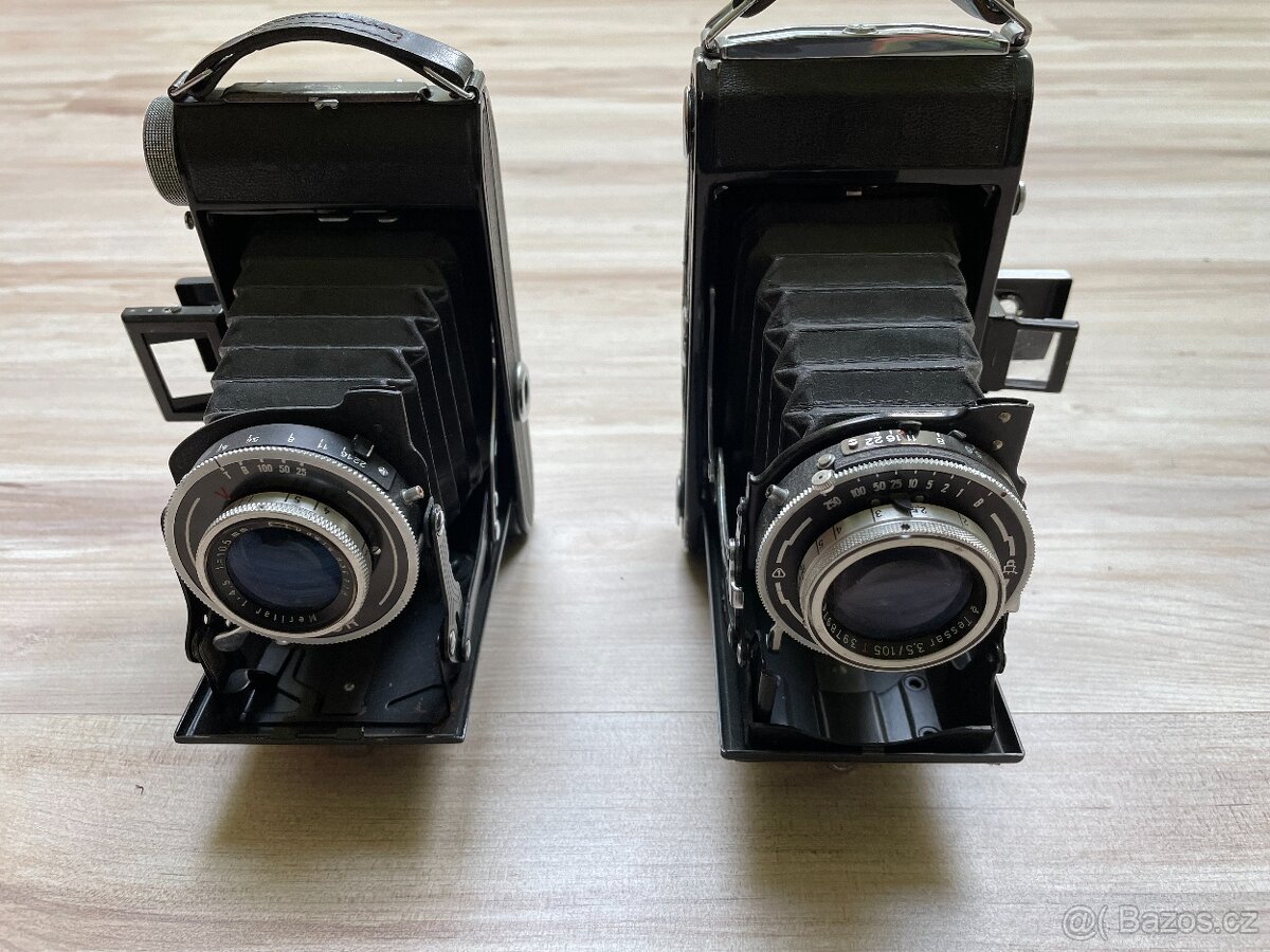 Dva měchové fotoaparáty BELFOCA a ZEISS IKON