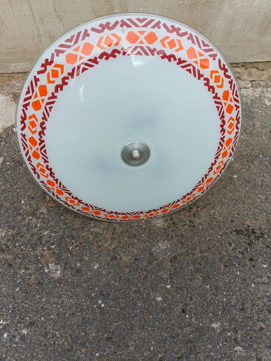 Lustr retro