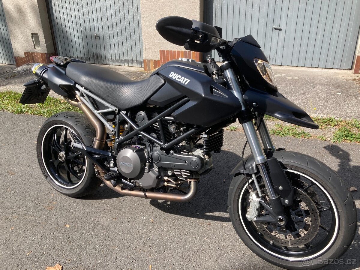 Ducati Hypermotard 796 . r.v.2012 . Pěkný stav