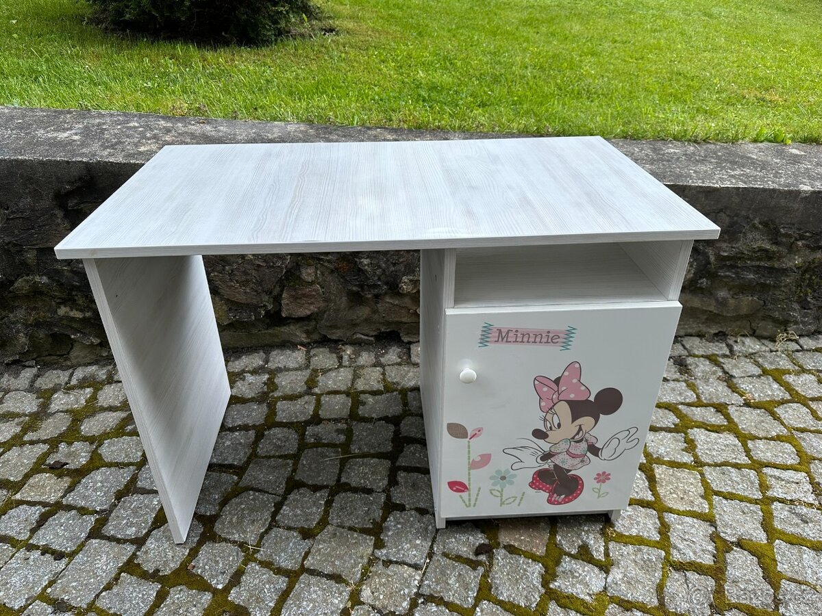 Prodám dětský stolek Minnie