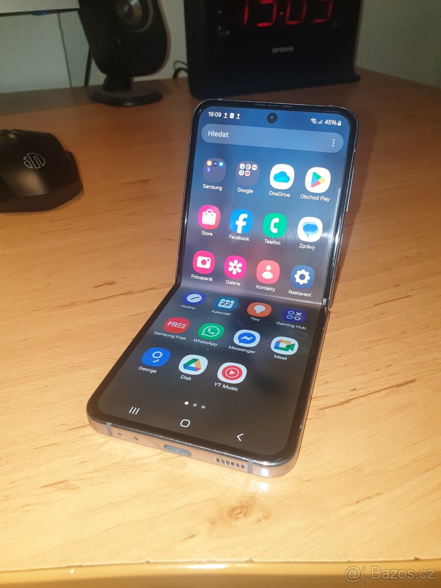 Samsung Galaxy Z FLIP 4