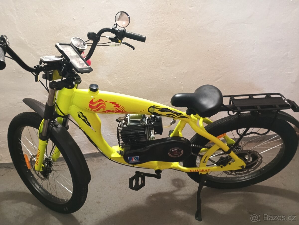 Kolo s přídavným motorem