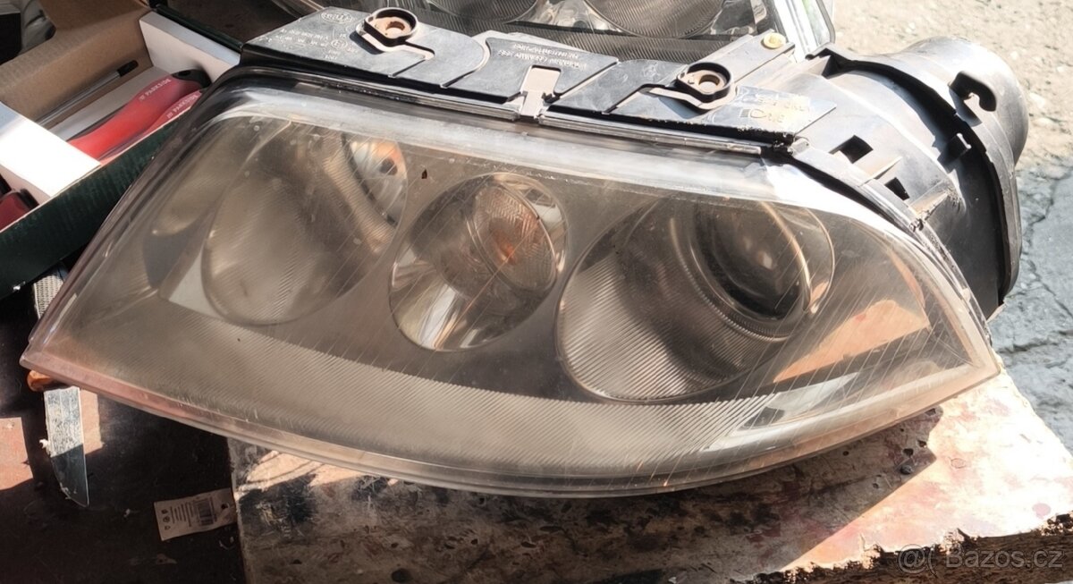 Přední levé bi xenonové světlo passat b5.5