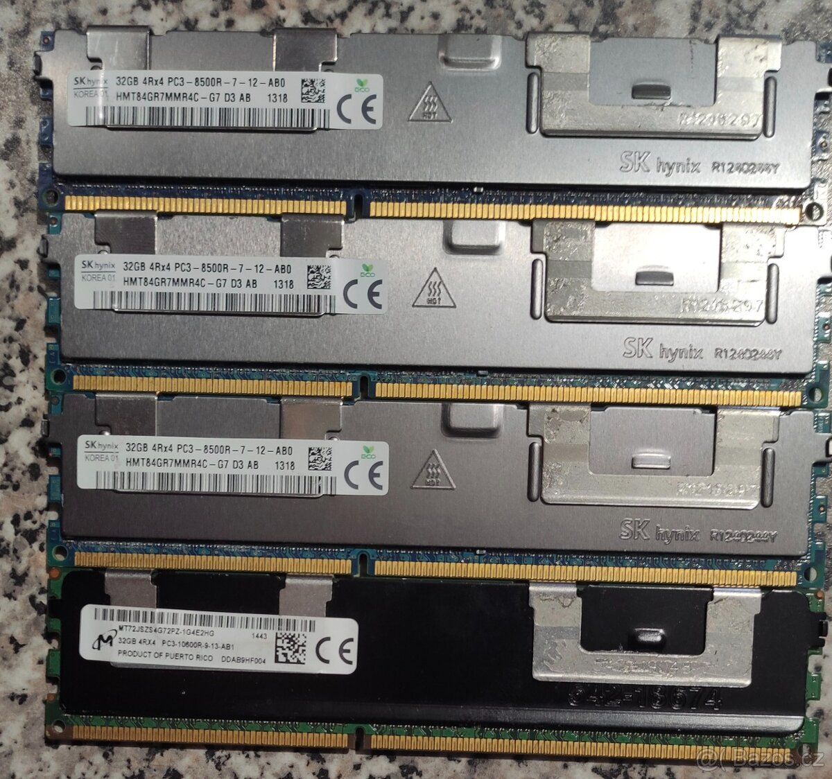 4x 32GB DDR3 RDIMM ECC registrované 1333 a 1066 Mhz