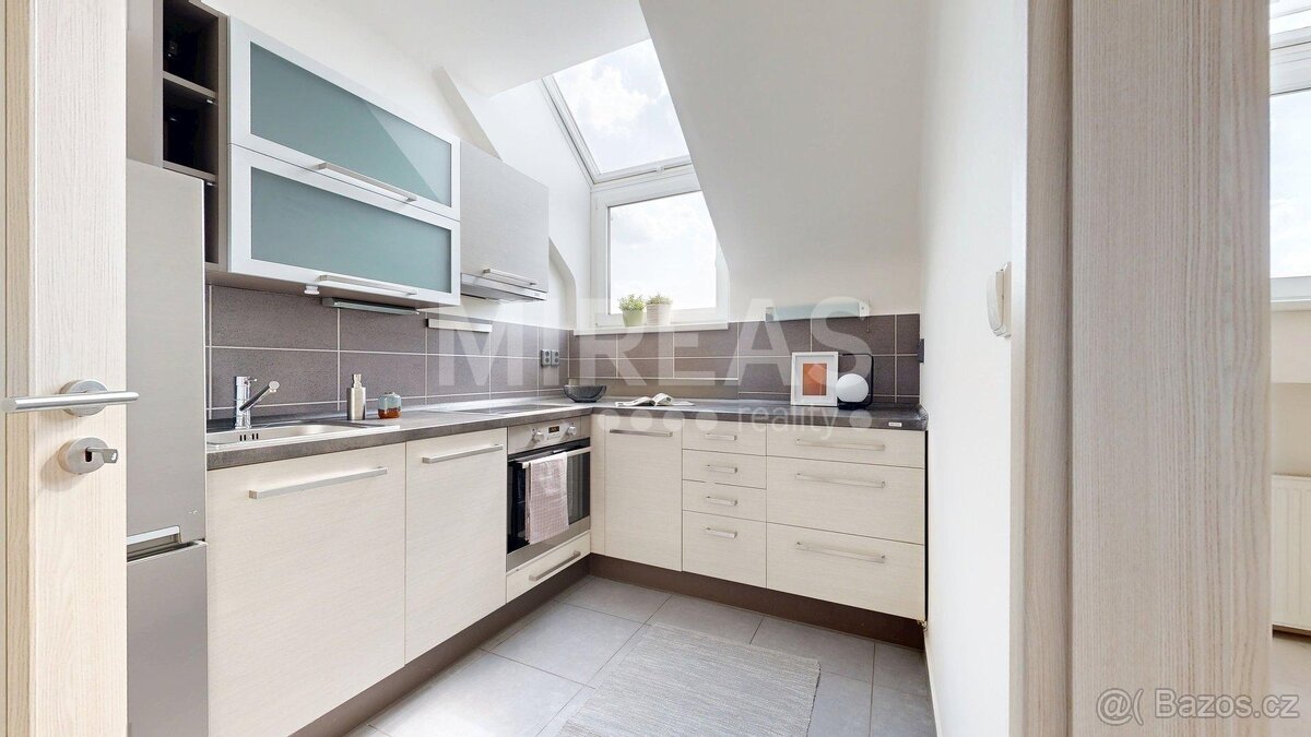 Praha 10 - Vršovice, prodej bytu 2+1 46 m2, okr. Praha