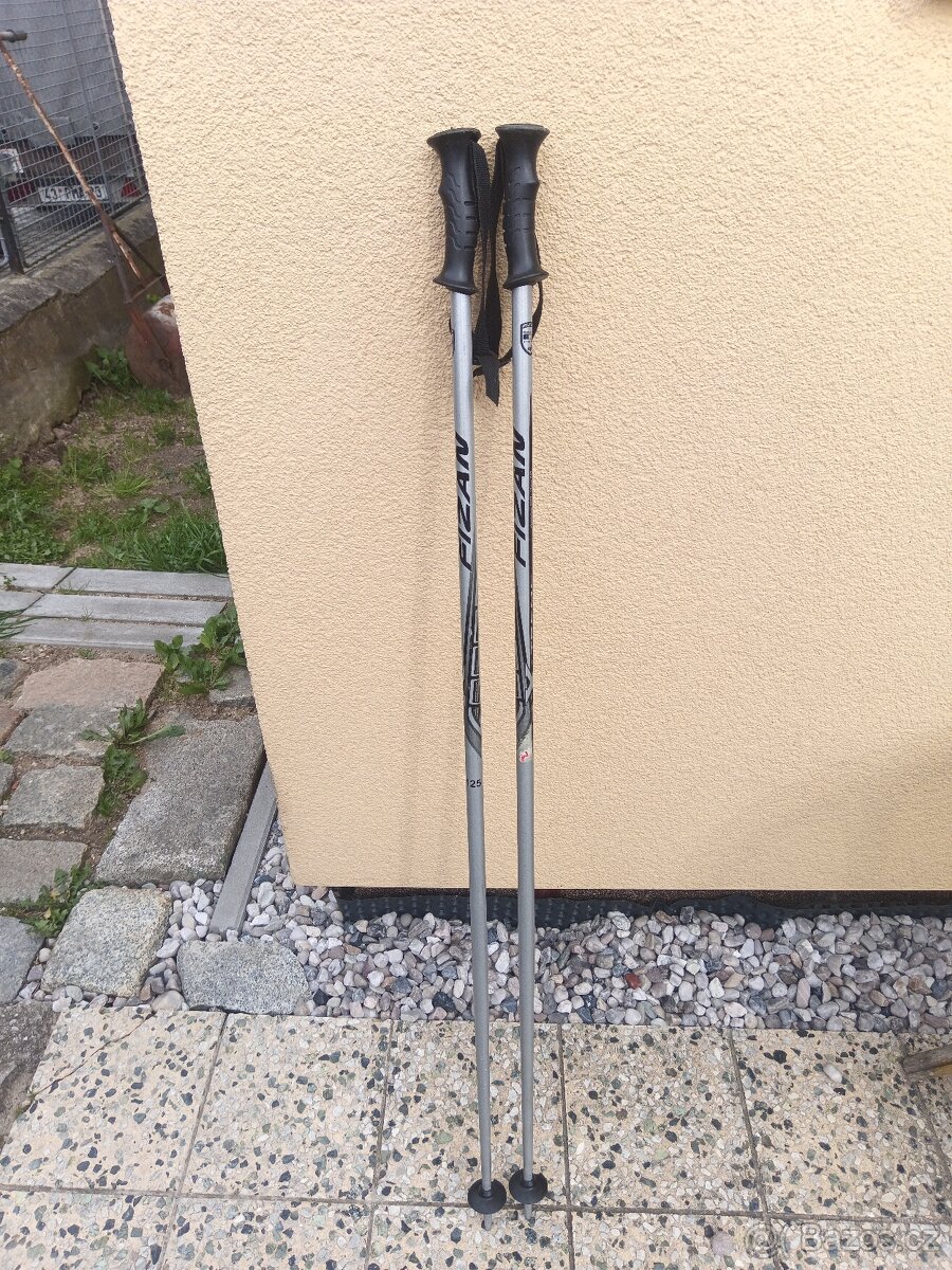 Hůlky na lyže zn. FIZAN 125cm.
