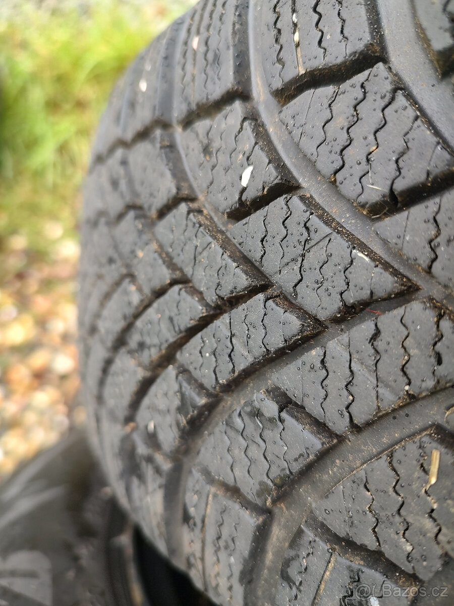 Zimní Sada Škoda,VW,Seat,Audi 205/60/16 Bridgestone