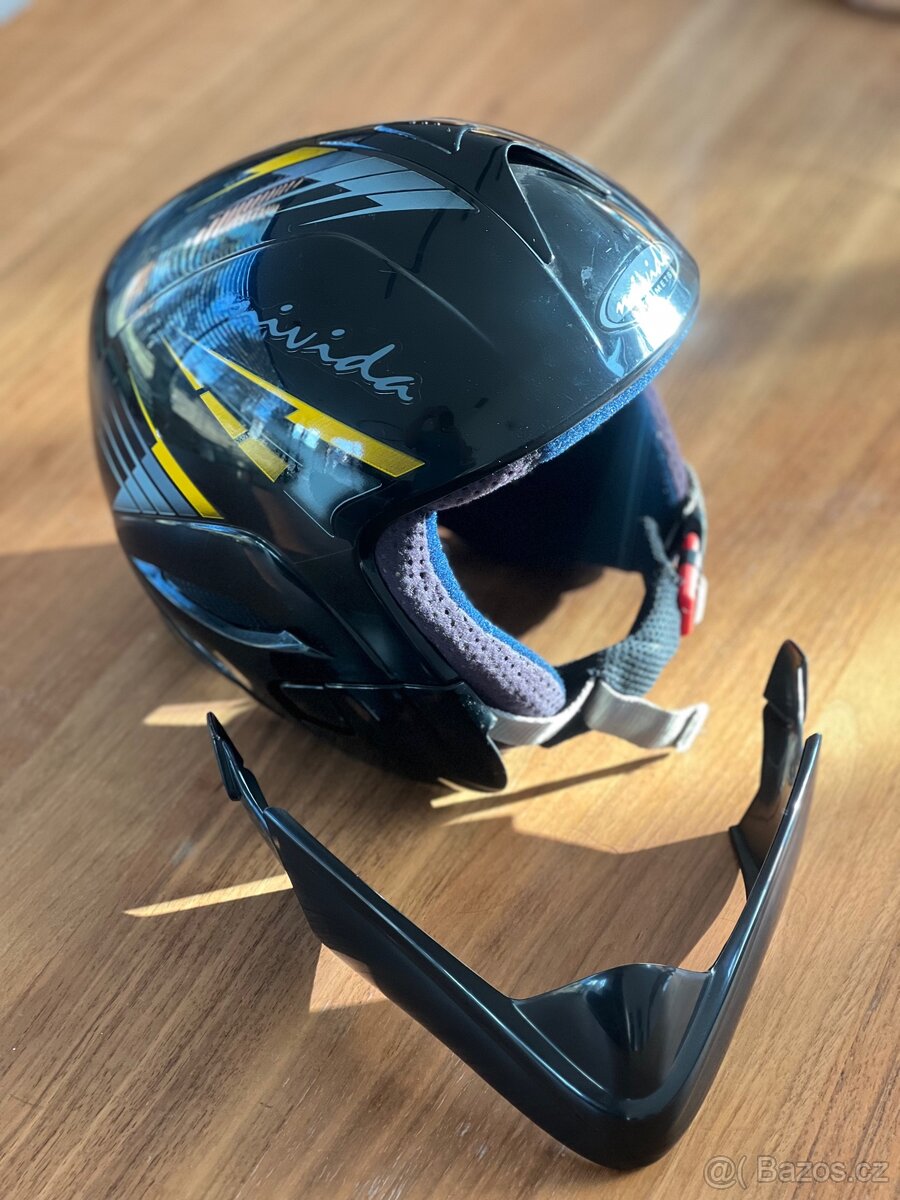 Lyžařská helma vel.58