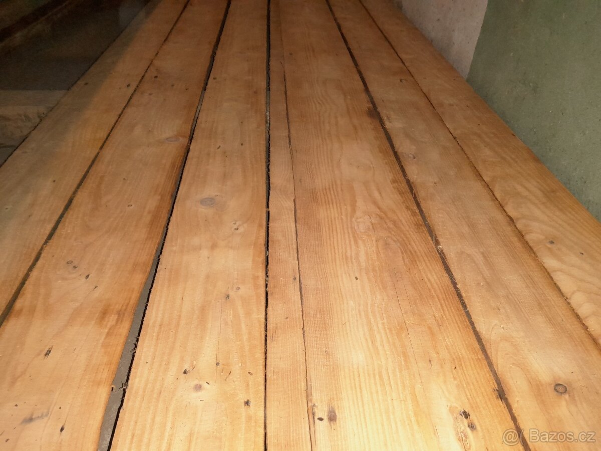 Prodám stará broušená prkna.