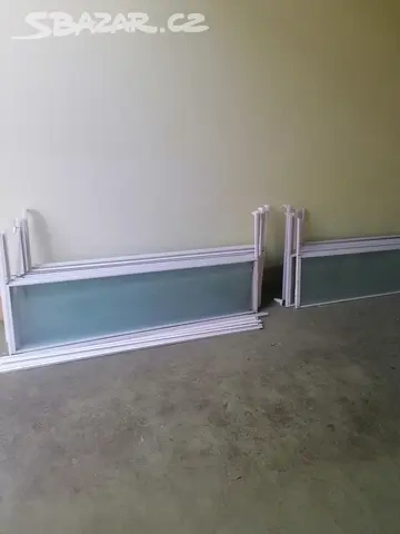 Prodám levně zástěny ke sprchovým koutům