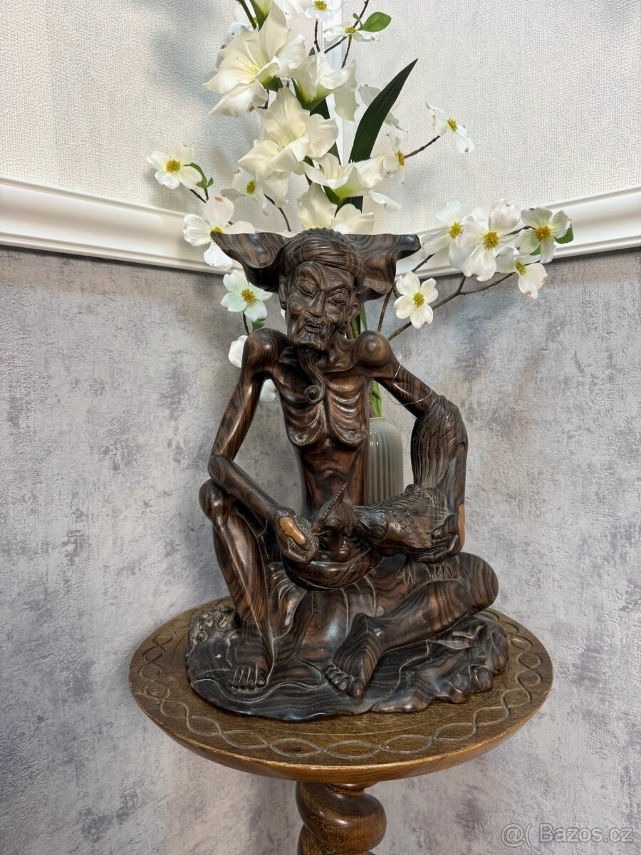 Figurální soška (140055)