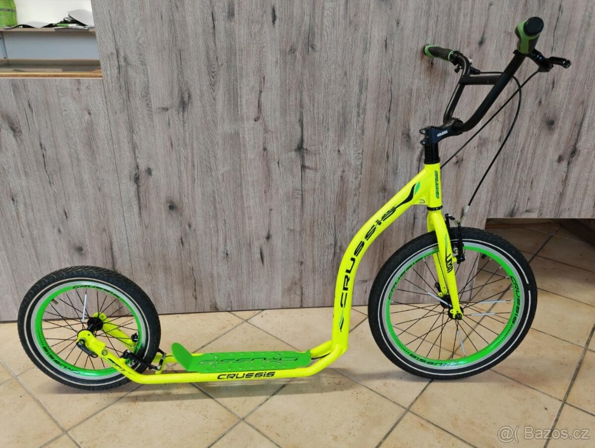 Koloběžka Crussis