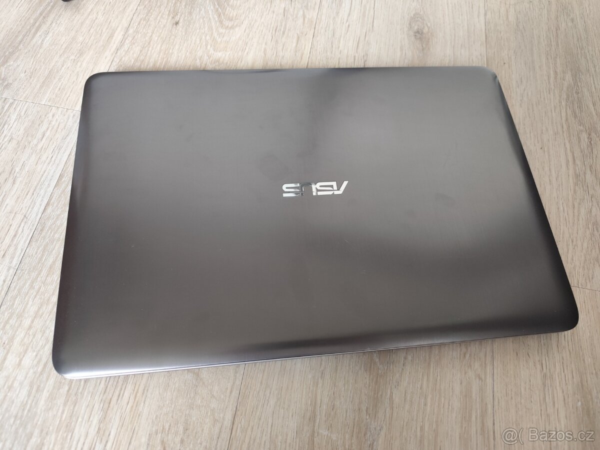 Kovový notebook Asus K501UQ-DM011T