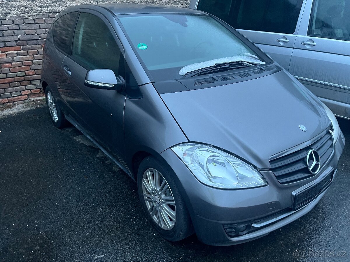 Velmi pěkný MB A 160 CDI