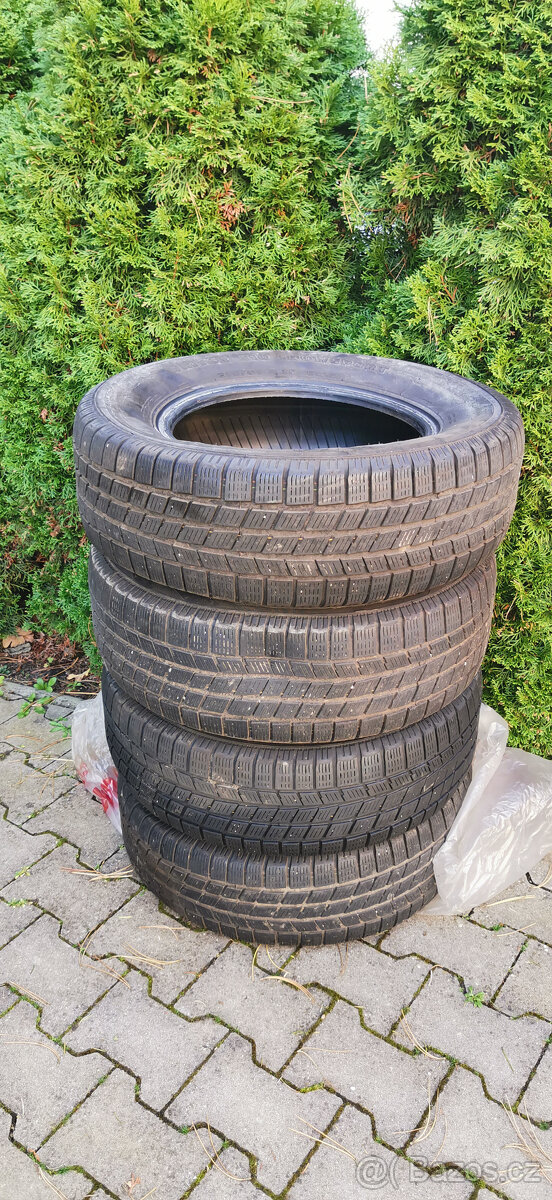 zimní pneu 4ks 215/65/R15
