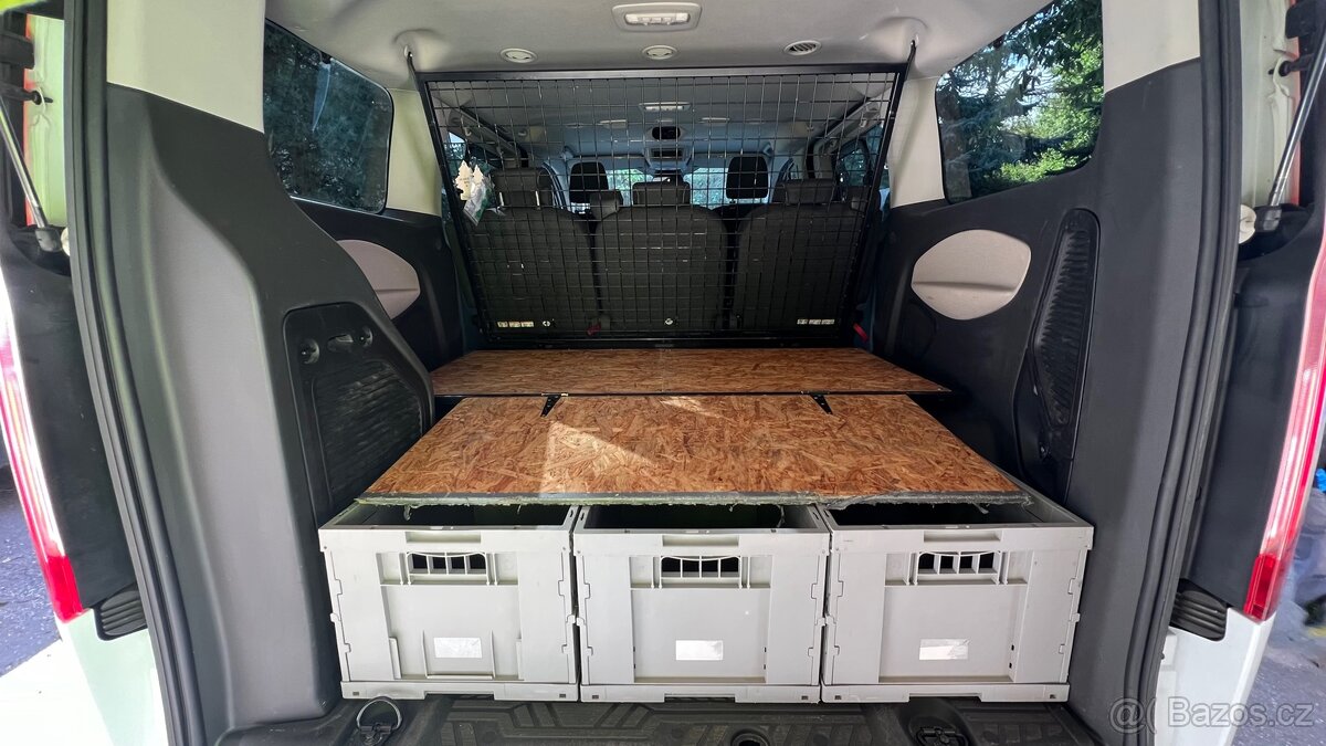Vestavba Ford Tourneo Custom