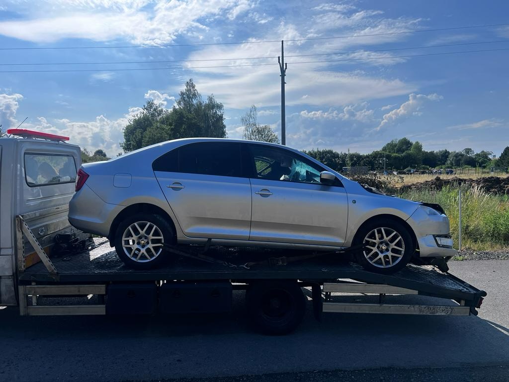 Škoda Rapid 1.2TSI 77KW CBZB NBU LA7W r.v. 2014