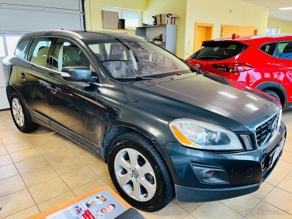 VOLVO XC 60 2.4 D 120 kW 6 RYCHLOSTÍ 4x4 PUVOD ČR