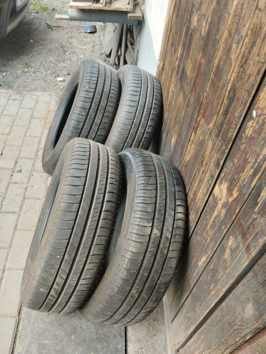 Letní pneu
