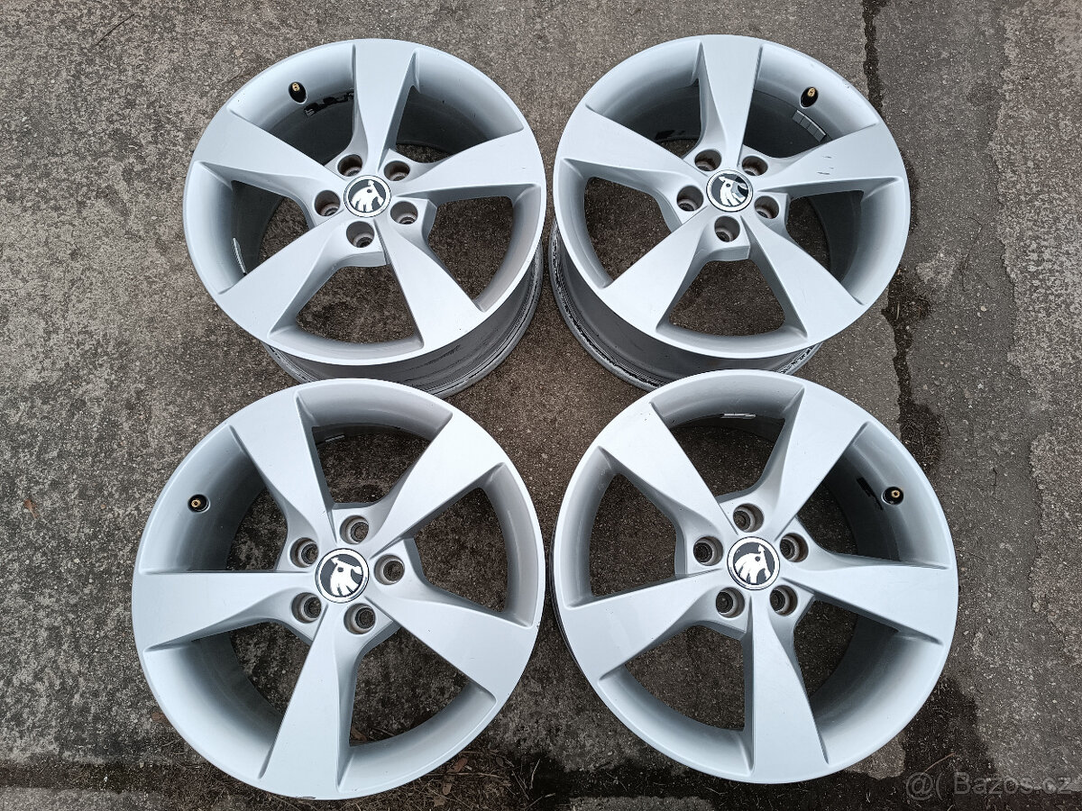 Škoda Fabia / Rapid - originál alu 7x16 et46