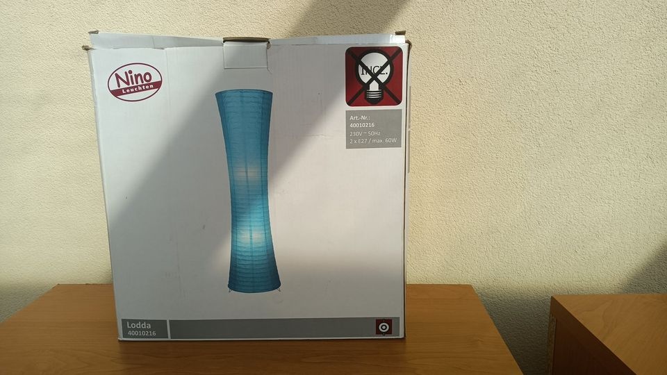 Prodám modrou stojací lampu