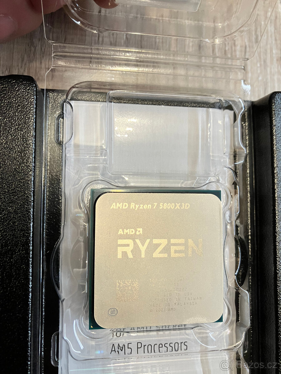 AMD Ryzen 7 5800X3D - v záruce