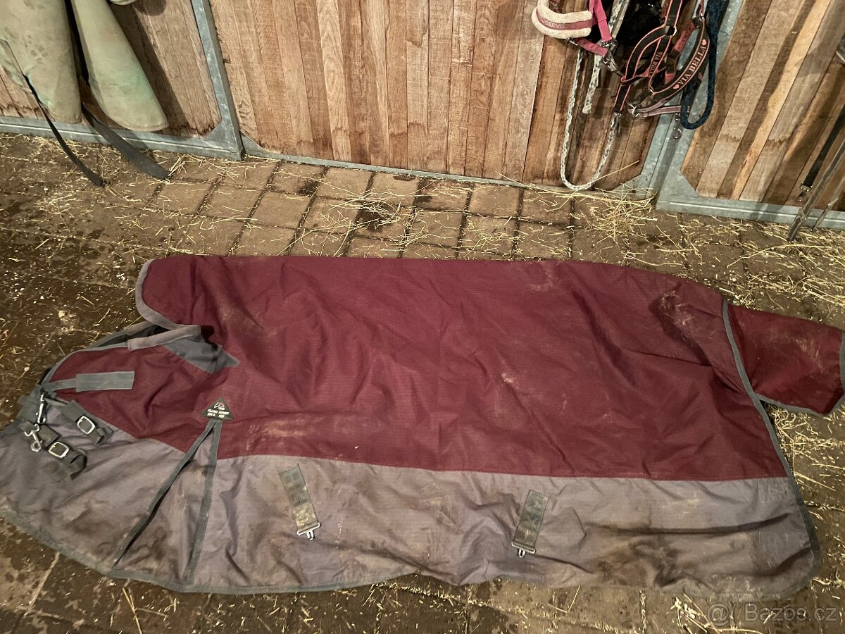 Zimní výběhová deka 155 cm 200g