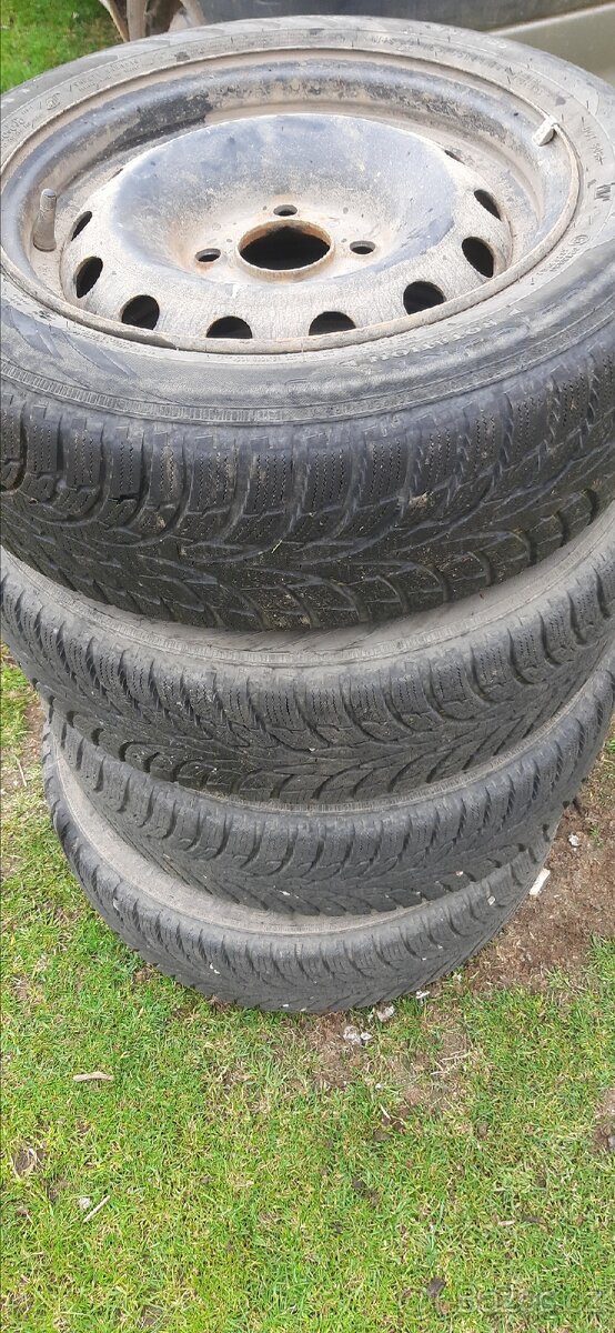 Zimni gumy nokian