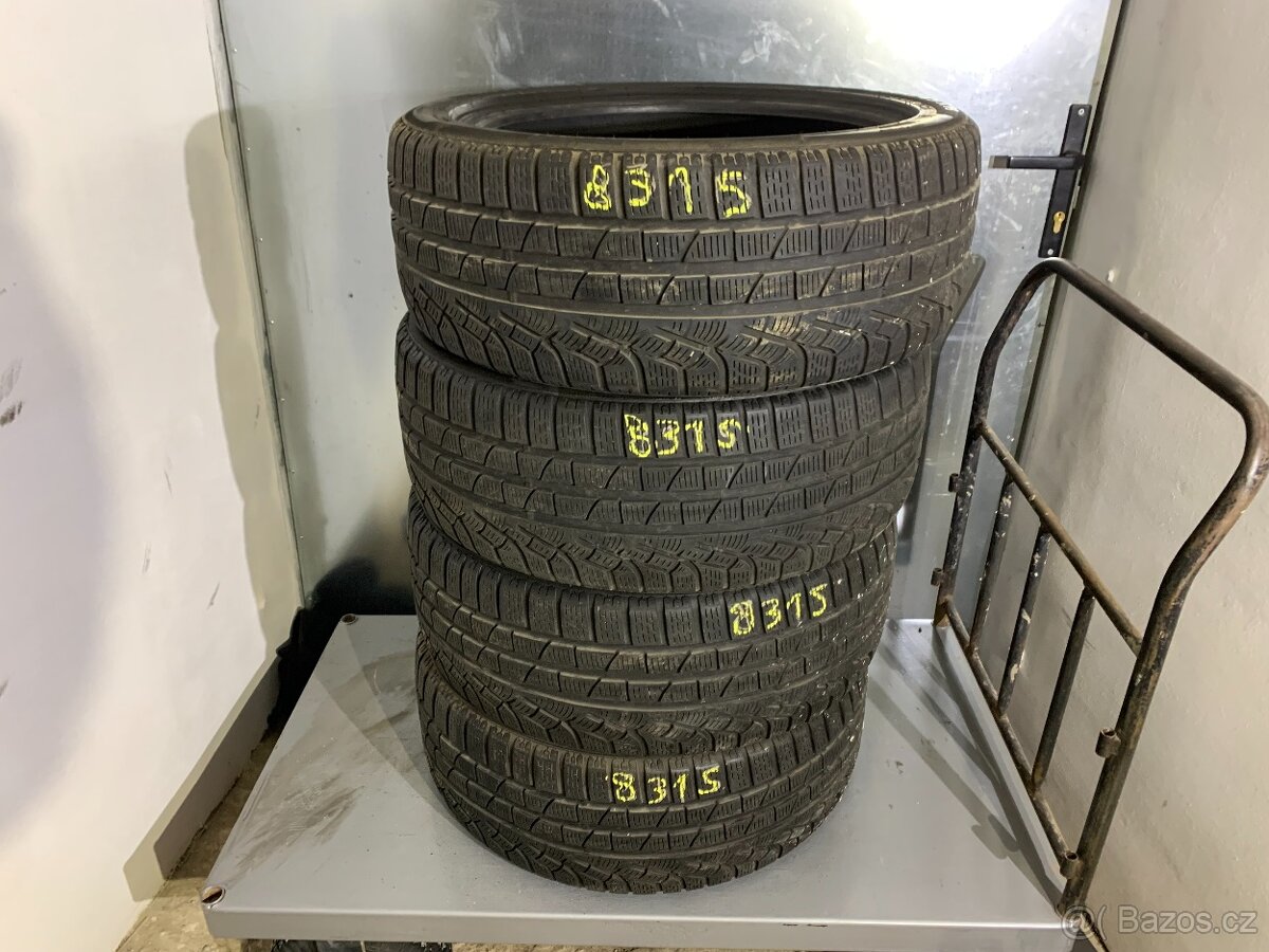 Zimní pneu 235/45/18 - 98V Pirelli Sottozero sada č.8315