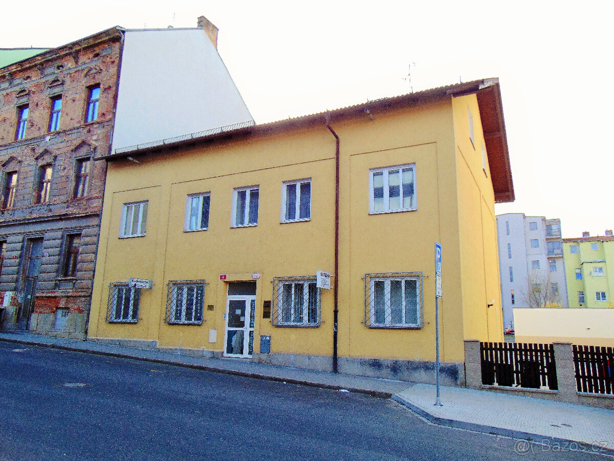 Pronájem bytu 3+1 v centru Plzně, ulice U Tržiště