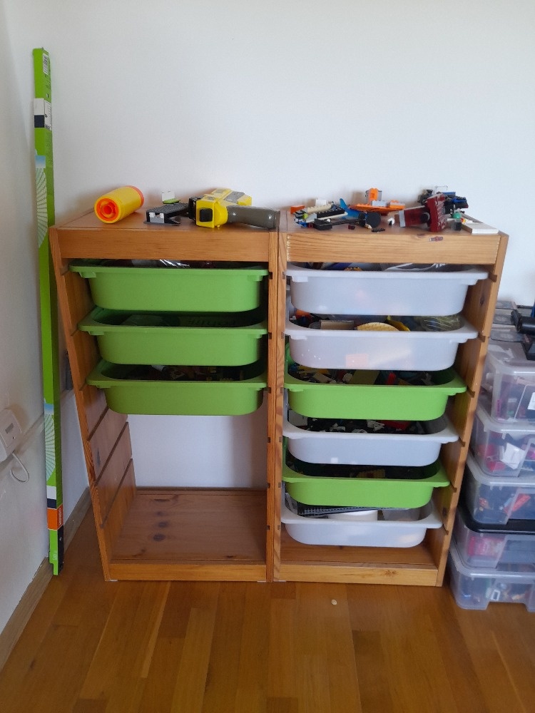 IKEA Trofast rám a boxy