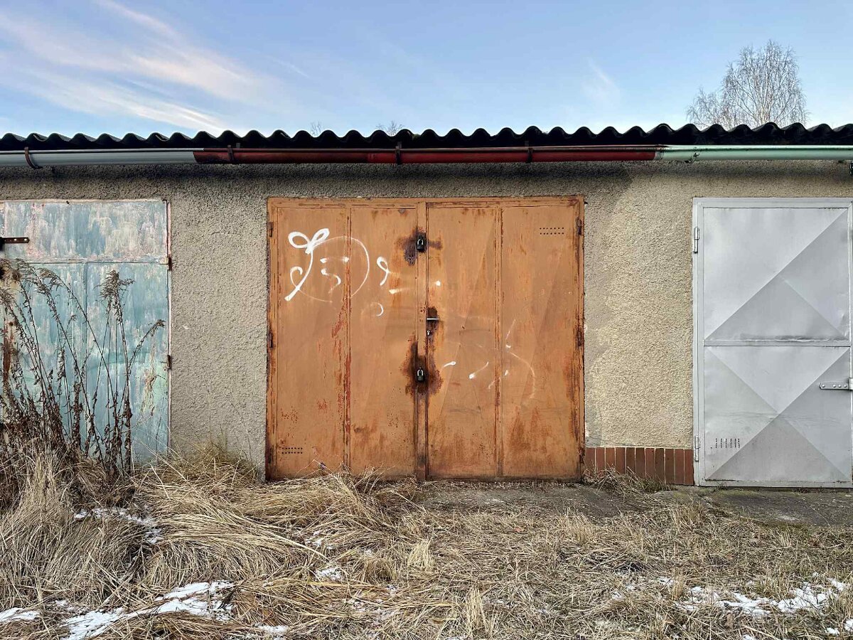 Pronájem garáže 18 m² Cheb, Na Návrší