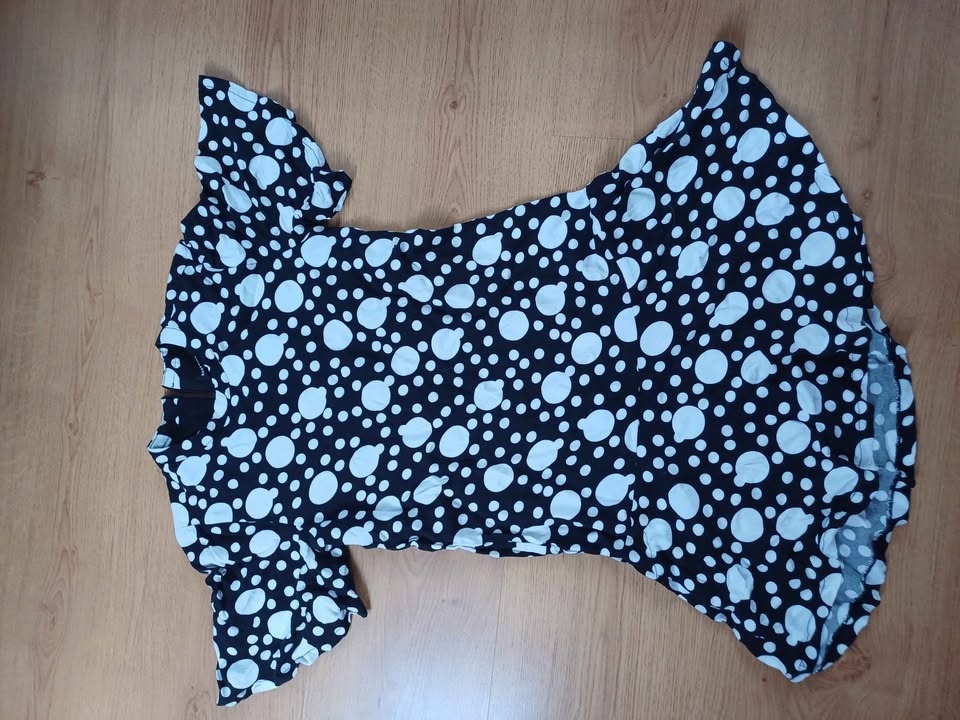 Dívčí šaty Reserved vel 146