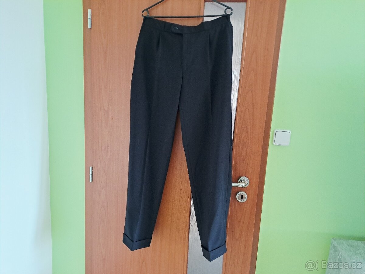 Pánské společenské kalthoty, velikost 50, zn. Koutný