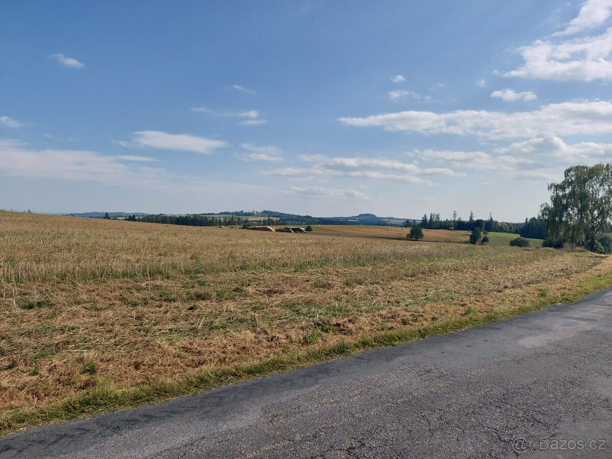 Chalupa s velkým pozemkem